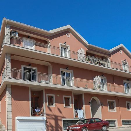Dina Apartments Argostoli Exterior foto